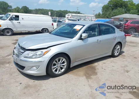 2013 Hyundai Genesis 3.8 from USA, damaged, VIN KMHGC4DD7DU235791